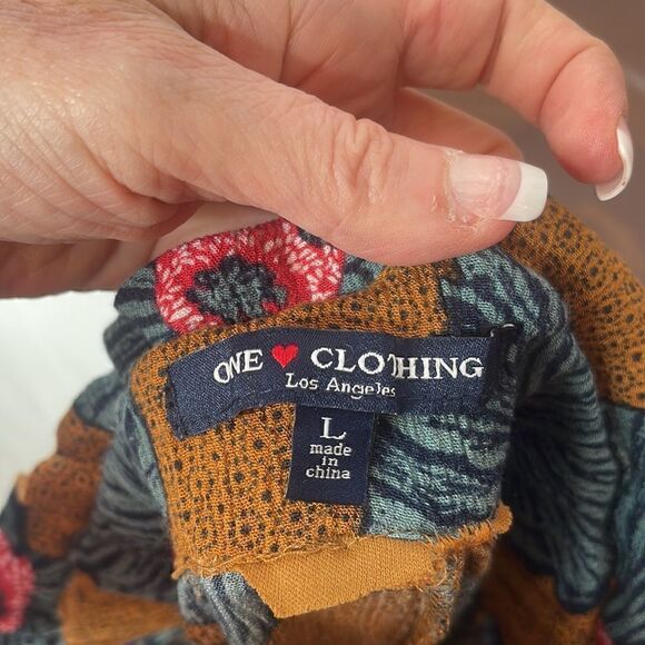 One Clothing Los Angelo’s Paper a bag Pants. Size Large. - Picture 6 of 6